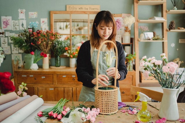 How to Start a Flower Shop