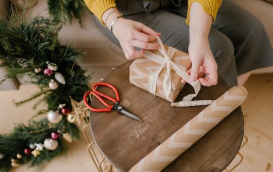 How to Start a Gift Wrapping Business Successfully