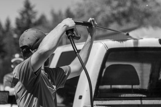 How to Start a Mobile Car Cleaning Business
