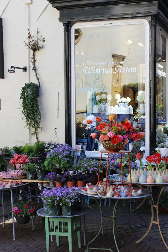 How to Start a Flower Shop from Home
