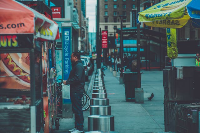 How to run a successful hot dog cart